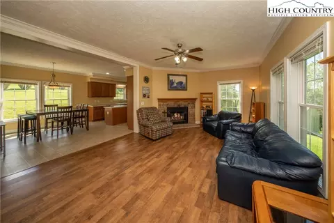 1981 Orchard Rd, Deep Gap, NC 28618 photo 8