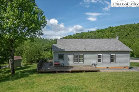 1981 Orchard Rd, Deep Gap, NC 28618 photo 4