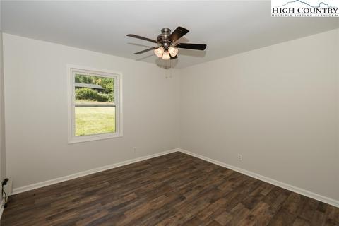606 Flat Rock Rd, Crumpler, NC 28617 photo 17