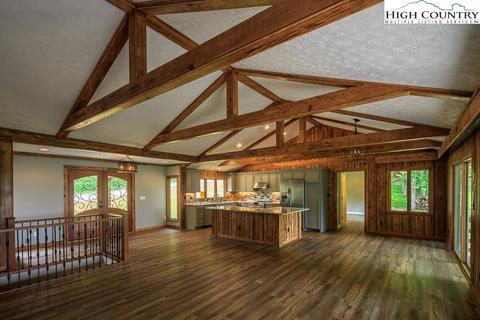2039 Hickory, Boone, NC 28607 photo 8