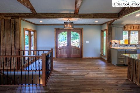 2039 Hickory, Boone, NC 28607 photo 9