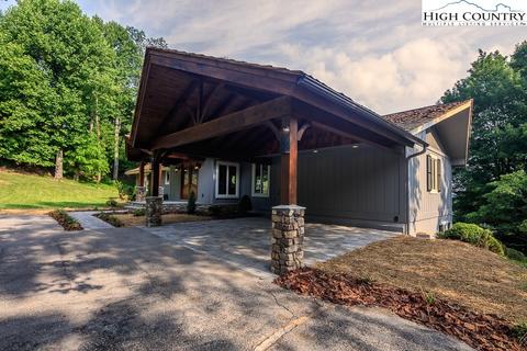 2039 Hickory, Boone, NC 28607 photo 28