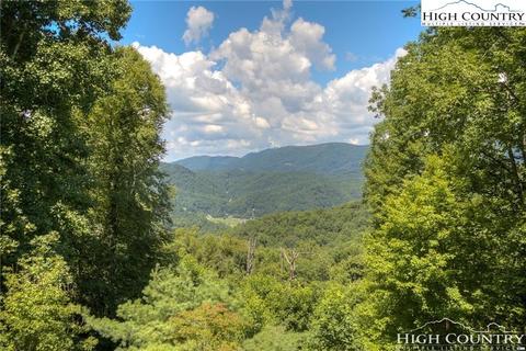 2039 Hickory, Boone, NC 28607 photo 3