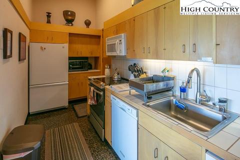 2001 Hickory, Boone, NC 28607 photo 14