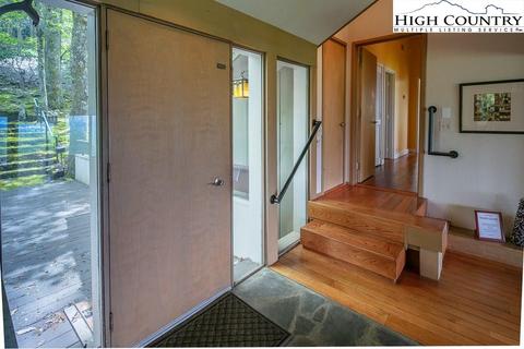 2001 Hickory, Boone, NC 28607 photo 4