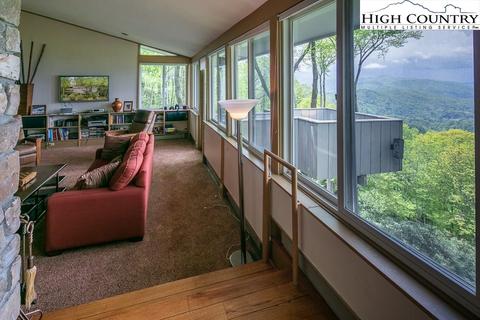 2001 Hickory, Boone, NC 28607 photo 2