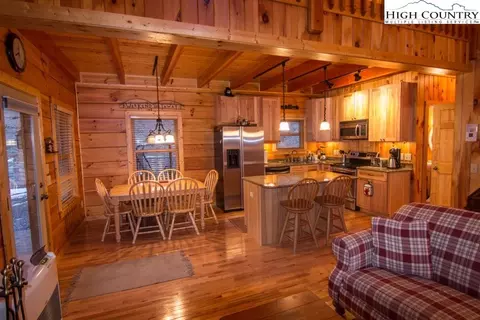 125 Herndon, Boone, NC 28607 photo 7