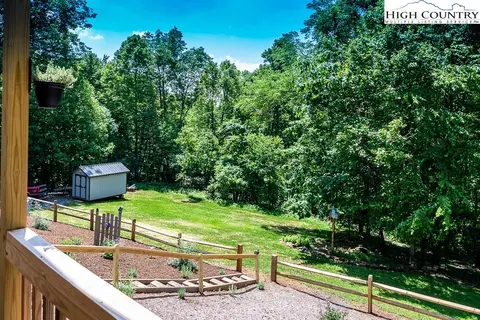 314 Bear Creek Ln, Deep Gap, NC 28618 photo 27