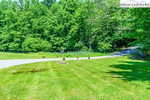 314 Bear Creek Ln, Deep Gap, NC 28618 photo 36