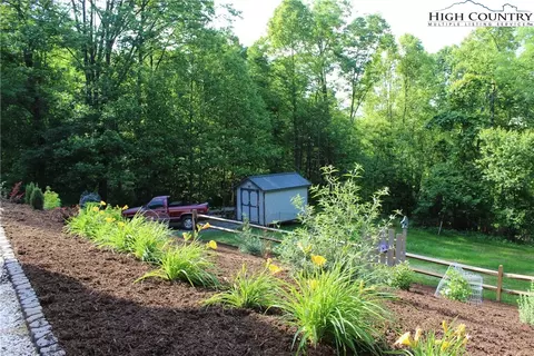 314 Bear Creek Ln, Deep Gap, NC 28618 photo 42