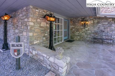 150 Locust, Boone, NC 28607 photo 3