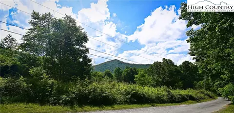 159 David Sides Rd, Boone, NC 28607 photo 2