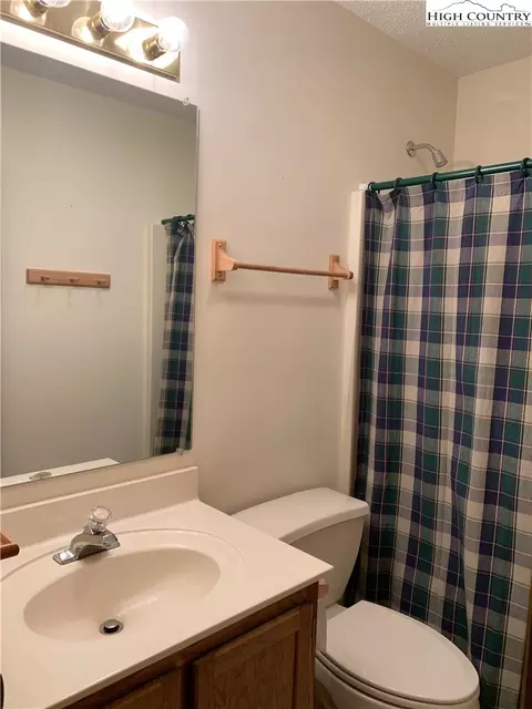 411 Lake Rd, Beech Mountain, NC 28604 photo 21