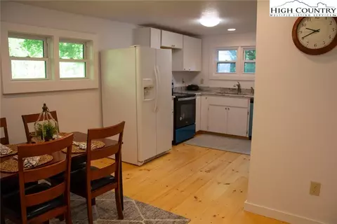 215 Holman Rd, Todd, NC 28684 photo 9