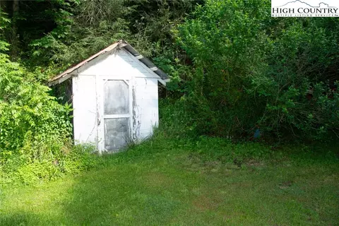 215 Holman Rd, Todd, NC 28684 photo 19