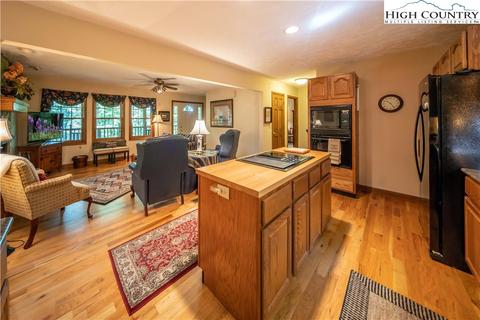301 Algonquin Dr, Boone, NC 28607 photo 9