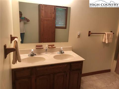 113 Sugar Maple Rd, Beech Mountain, NC 28604 photo 4