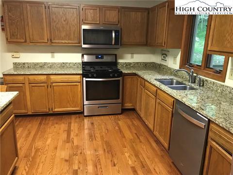 113 Sugar Maple Rd, Beech Mountain, NC 28604 photo 5