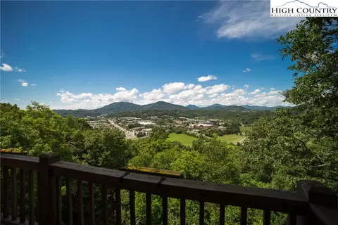 444 Eagle Dr, Boone, NC 28607 photo 2