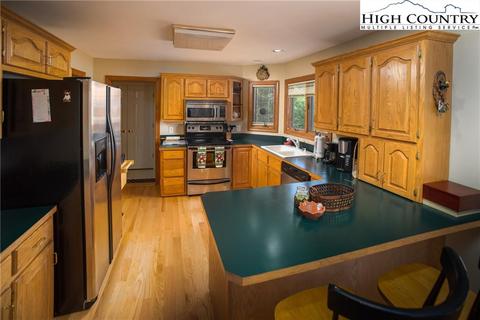 444 Eagle Dr, Boone, NC 28607 photo 7