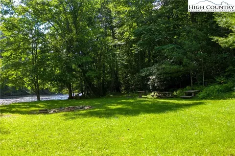 1060 White Pine Dr, Ennice, NC 28623 photo 7