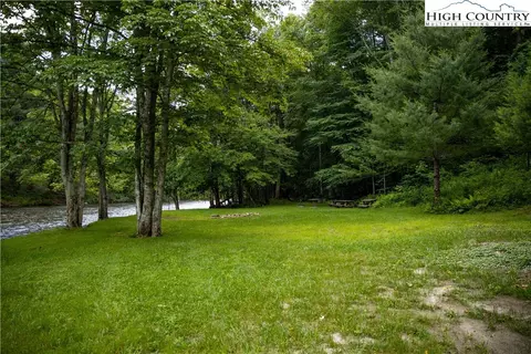 1060 White Pine Dr, Ennice, NC 28623 photo 25