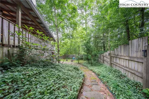 120 Crest Dr, Boone, NC 28607 photo 18