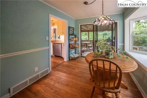 120 Crest Dr, Boone, NC 28607 photo 6