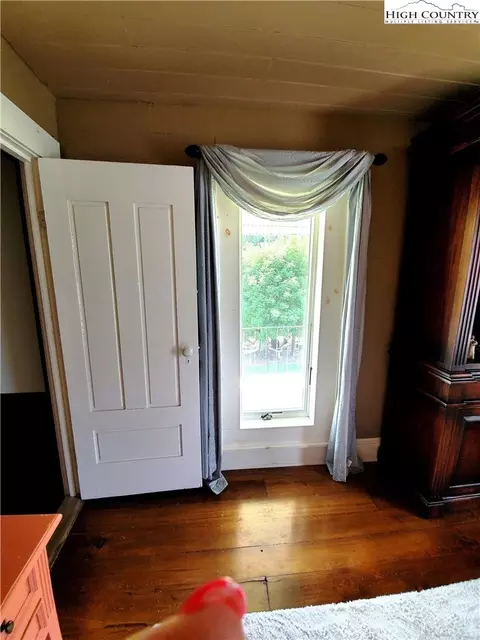 854 W Peak Rd, Creston, NC 28615 photo 35