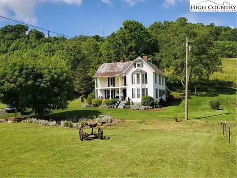 854 W Peak Rd, Creston, NC 28615 photo 2