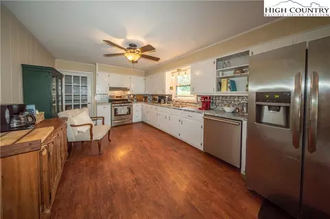 145 Juniper Ln, Boone, NC 28607 photo 9