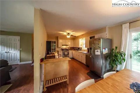 145 Juniper Ln, Boone, NC 28607 photo 8