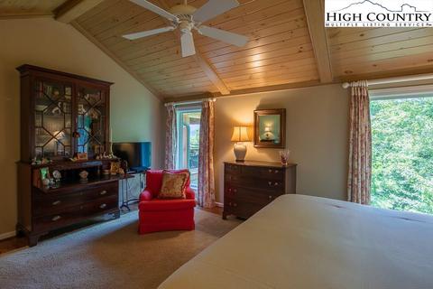 200 Cedar, Boone, NC 28607 photo 29