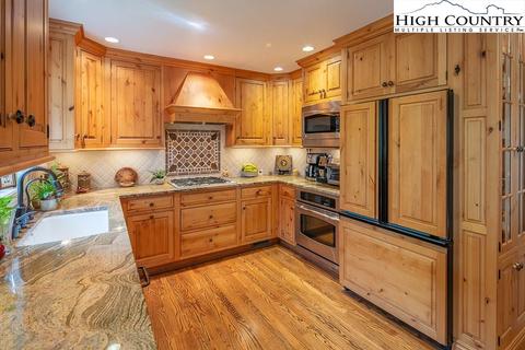 200 Cedar, Boone, NC 28607 photo 26