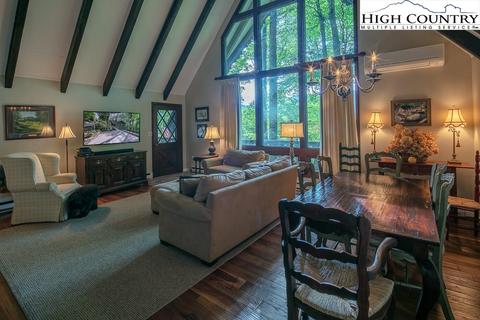 176 Cedar, Boone, NC 28607 photo 2