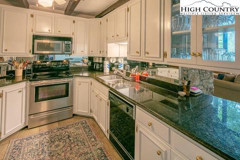 176 Cedar, Boone, NC 28607 photo 15