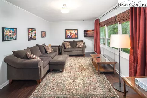 113 Keystone Dr, Boone, NC 28607 photo 2