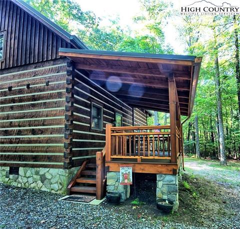 800 Lump Rd, Purlear, NC 28665 photo 3