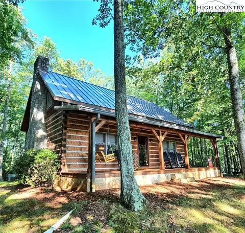 800 Lump Rd, Purlear, NC 28665 photo 2