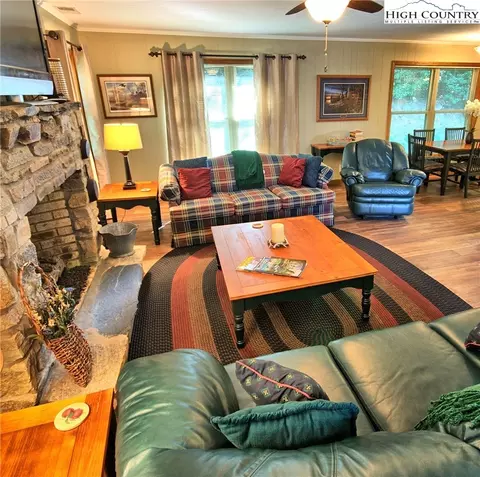 800 Lump Rd, Purlear, NC 28665 photo 31