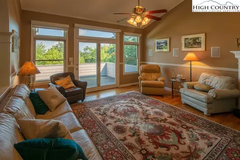551 Algonquin Dr, Boone, NC 28607 photo 4
