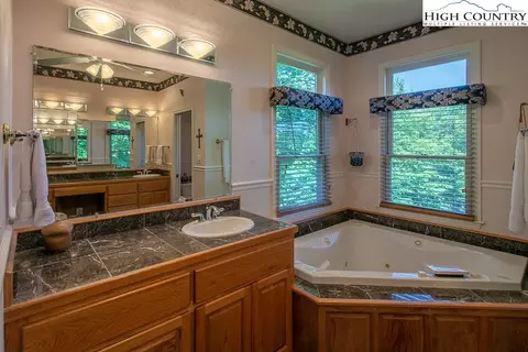 551 Algonquin Dr, Boone, NC 28607 photo 18