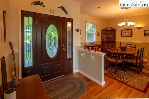 551 Algonquin Dr, Boone, NC 28607 photo 3