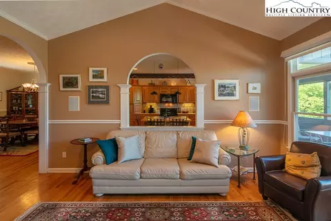 551 Algonquin Dr, Boone, NC 28607 photo 6