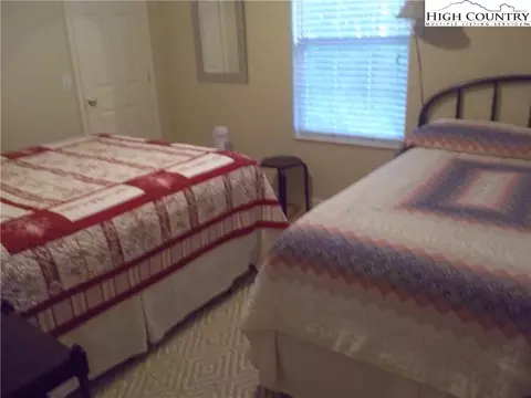 71 Spring Ln, Sparta, NC 28675 photo 4