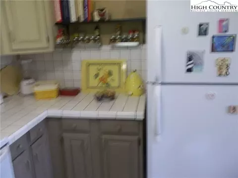 71 Spring Ln, Sparta, NC 28675 photo 8