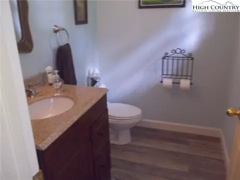 71 Spring Ln, Sparta, NC 28675 photo 3
