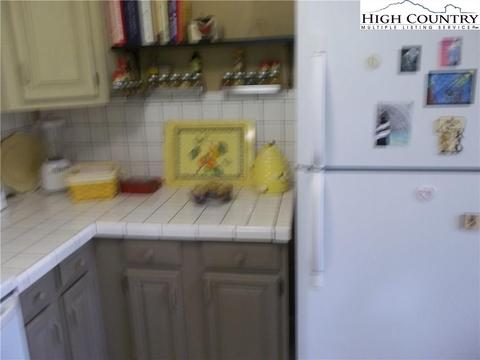 71 Spring Ln, Sparta, NC 28675 photo 8
