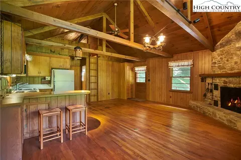 355 Paris Rd, Boone, NC 28607 photo 9