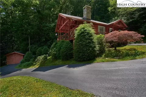 355 Paris Rd, Boone, NC 28607 photo 3